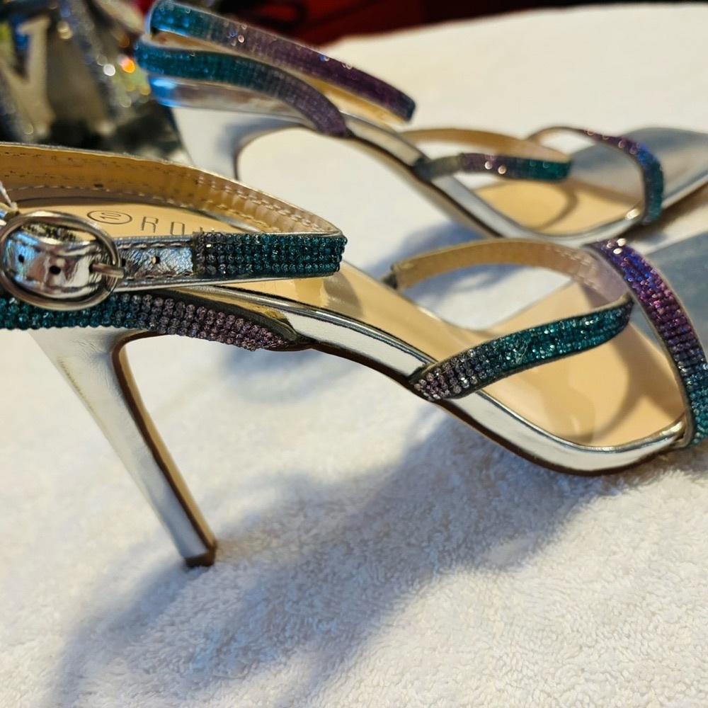 Brand New Sparkling Crystal Heels By ROUGE- Size 9 USA 40 EURO - Box 62